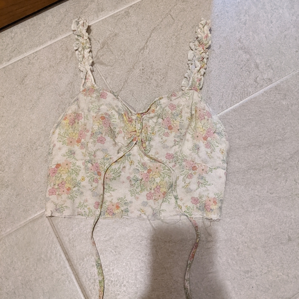cute floral, cream colored crop top.